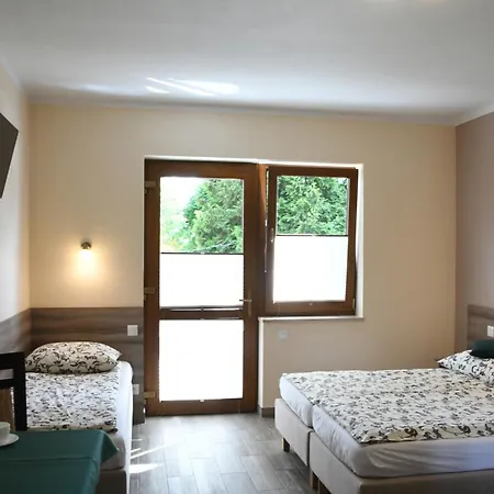 Goscinne Gryf Homestay *